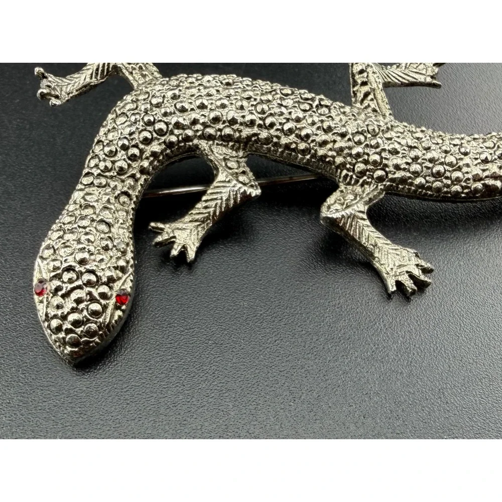Lizard Gecko Brooch Silver‎ Tone Marcasite Style Red Eyes Reptile Vintage READ
